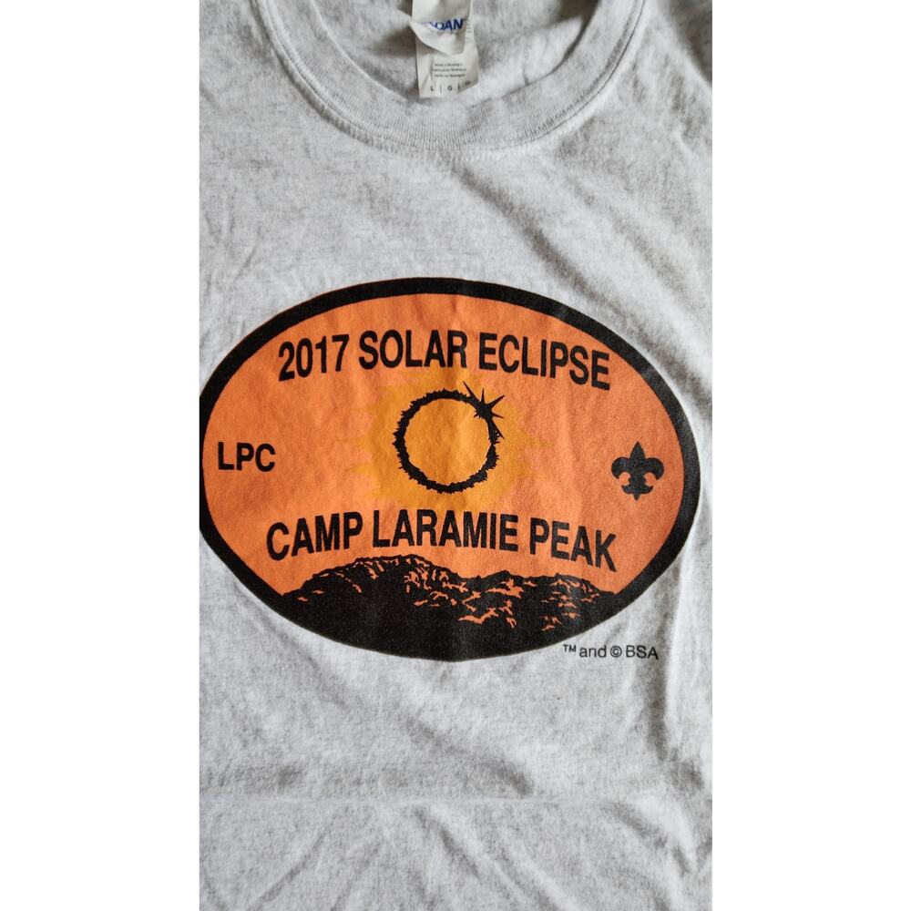 Mens Large Camp Laramie Solar Eclipse Tshirt 2017
